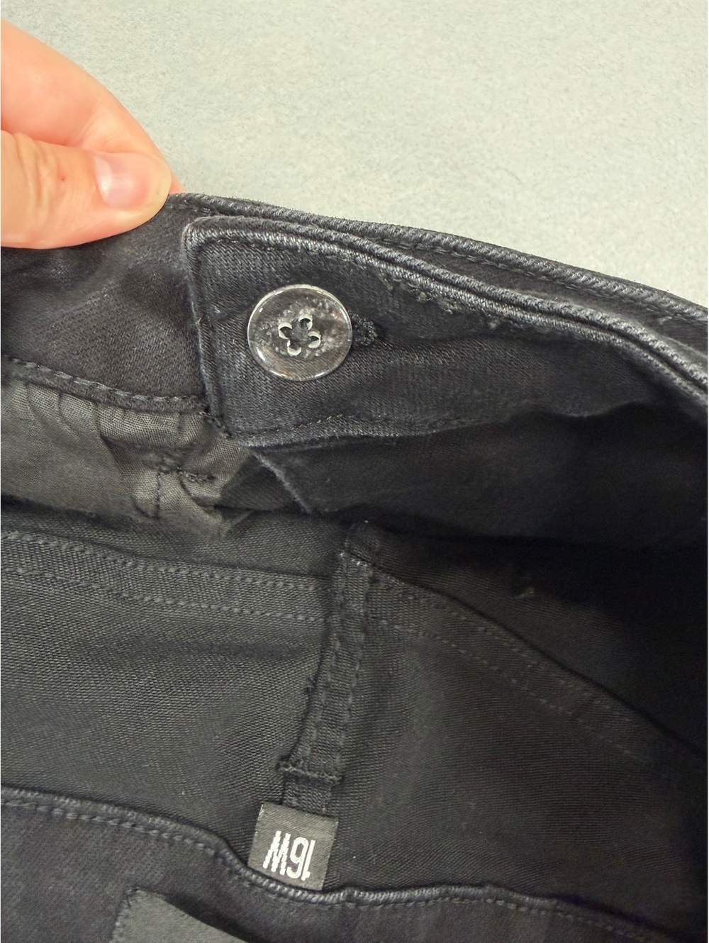 Judy Blue Black Crossover Asymmetrical Waistband Dad Jeans Size 16W Stretch - Picture 11 of 16